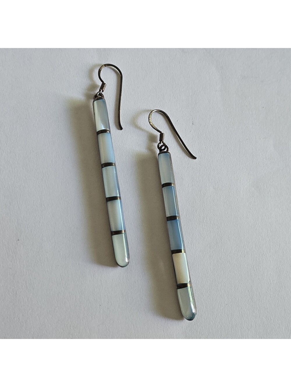 Vintage 925 sterling silver dangle earrings with blue stone